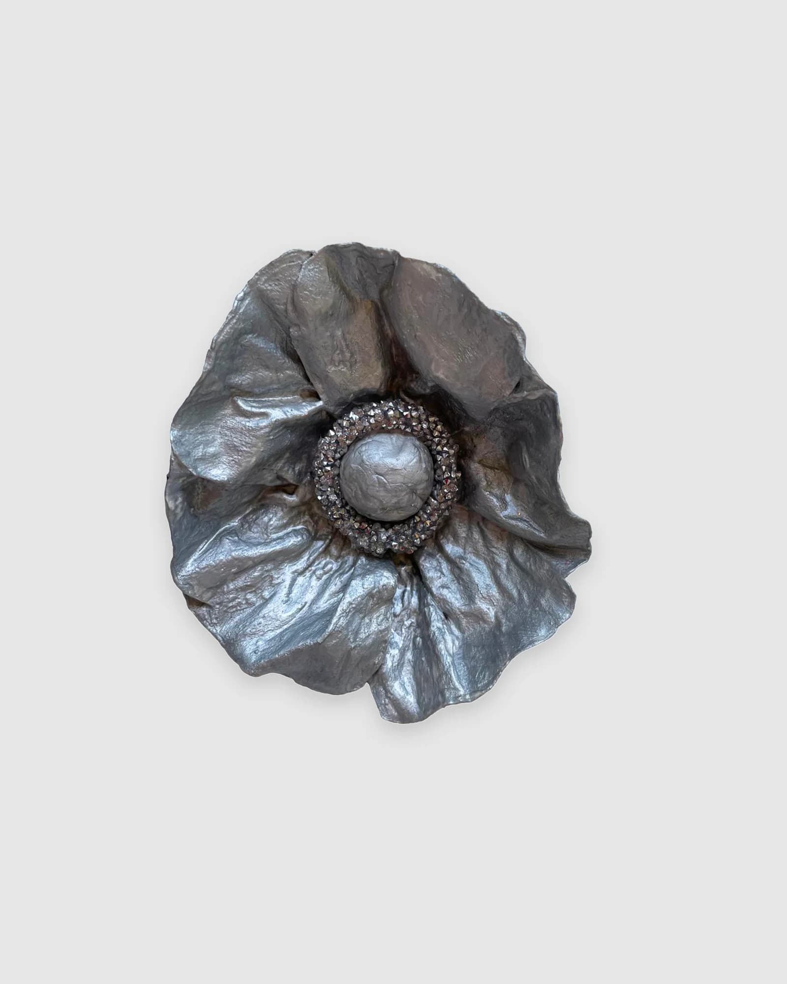 Brooch 08